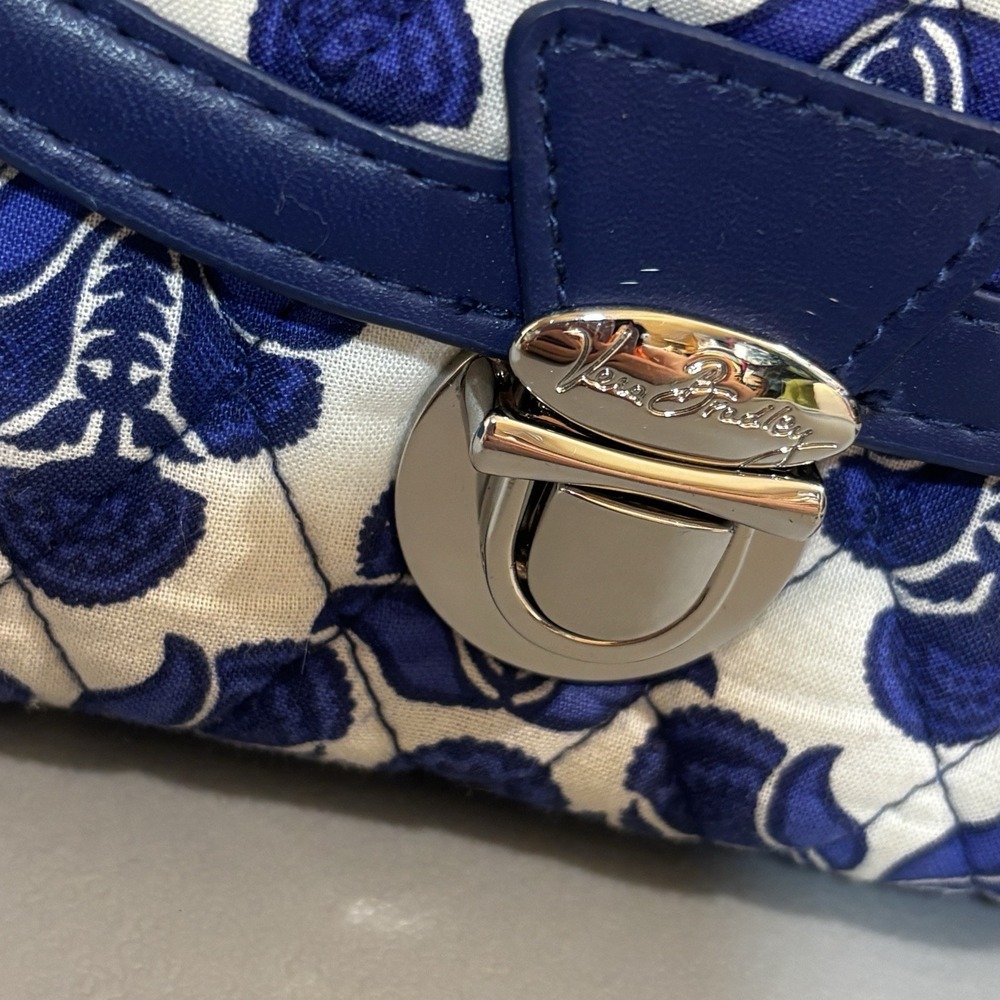 Vera Bradley Cobalt Tiles Ultimate‎ Wristlet Wallet Trifold ID Card Storage Blue - Picture 16 of 16